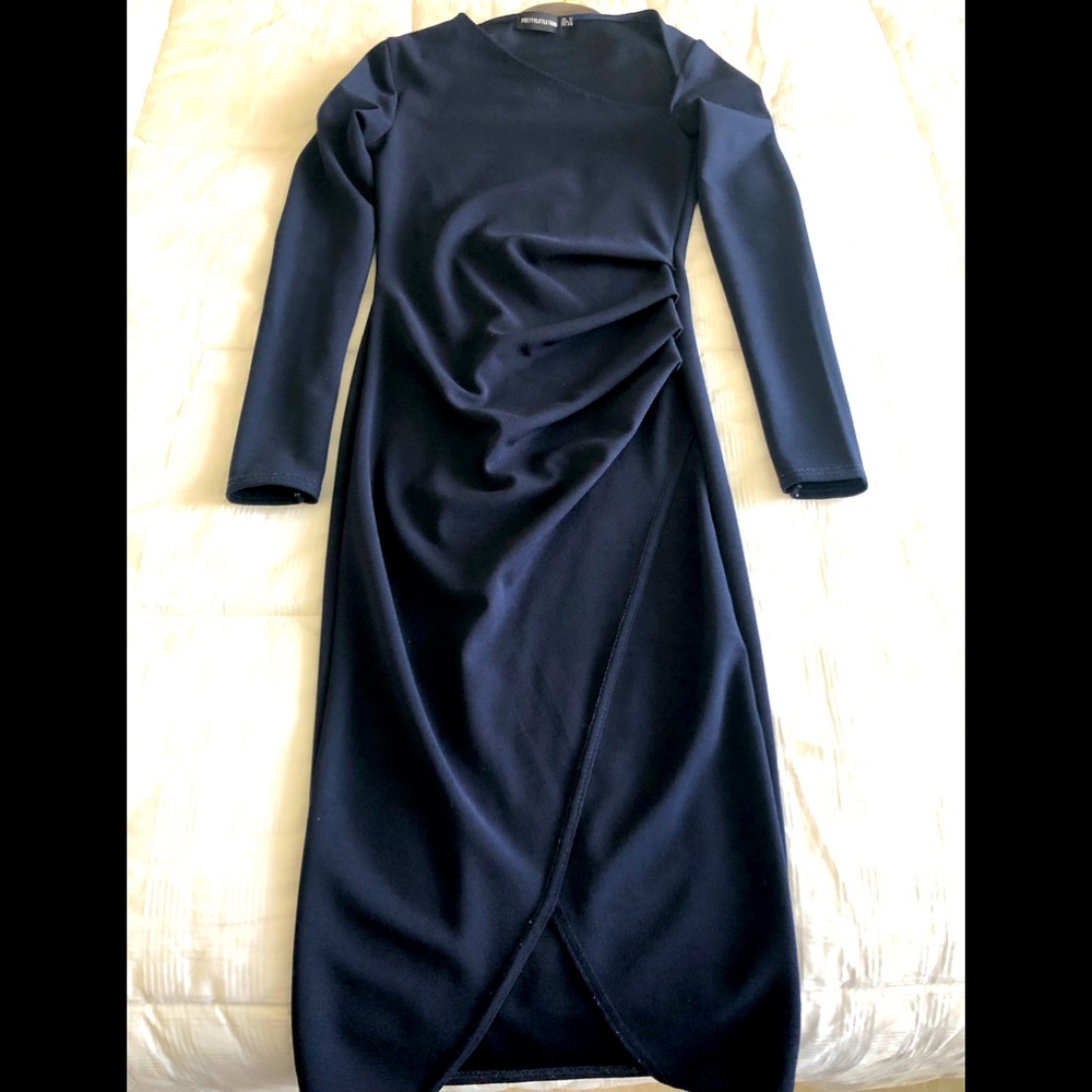 💙 PRETTYLITTLETHING Gorgeous Navy MIDI Dress US 2 💙